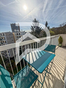 Appartement Clamart 3/4 pièce(s) 89.3 m2 - DERNIERE ETAGE