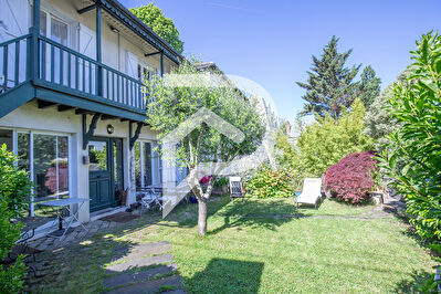 Maison Clamart 6 pièce(s) 137 m2