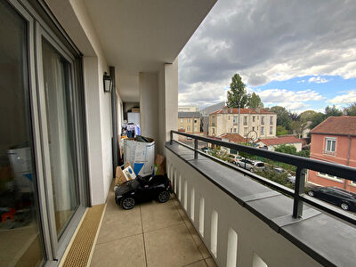 Appartement Clamart 3 pièce(s) 63.70 m2 CLAMART photo 6
