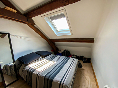 2 PIECES 26 m2  - MANSARDE - CENTRE VILLE -