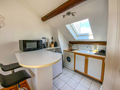 2 PIECES 26 m2  - MANSARDE - CENTRE VILLE -