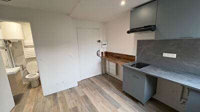 Studio à 2 minutes à pieds du RER C  - LES ARDOINES