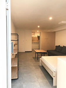 studio en RDJ - 2 minutes à pieds du RER C - Les Ardoines