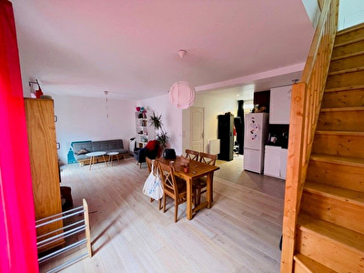 Idéalement situé Rue ALexis Lepère Duplex 4 pièces avec Jardin