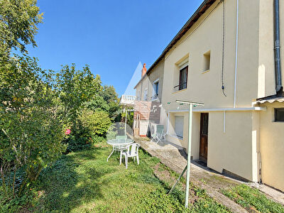 Maison 5 pièces 120 m² · à Mirefleurs · 120 m² · 160 000 €