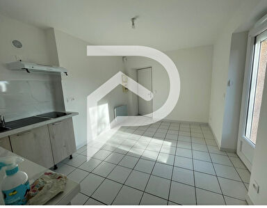 Appartement Cuisy 1 pièce 32,12 m2