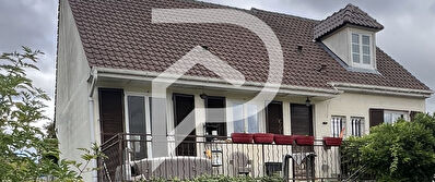 Maison 4 chambres - 7 pièces avec jardin sur s/sol total