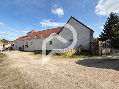 Appartement  5 pièce(s) 116 m2 MEAUX 10 Km -