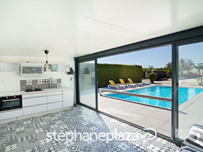 Maison Bagé Dommartin 7 pièces 214 m2