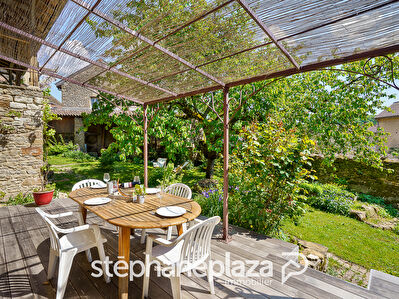 Maison en pierre 5 pièces 214 m2