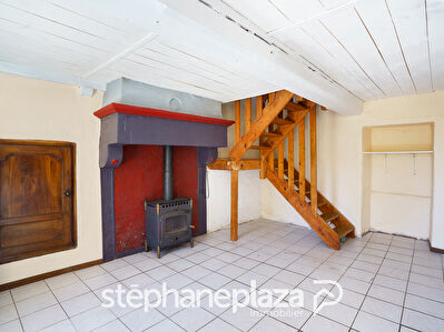 Maison Ameugny 3 pièces 60 m2 + annexe.