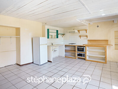 Maison Ameugny 3 pièces 60 m2 + annexe.