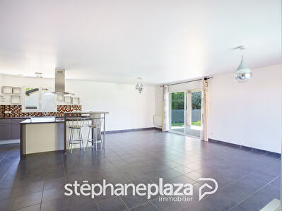 Maison La Chapelle De Guinchay 5 pièces 115m2