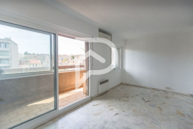 Appartement Marseille 13004 4 pièce(s) 85 m2 avec Box