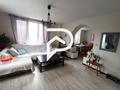 Maison 5 pièces 130 m2 avec grand jardin et terrasses