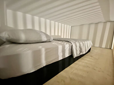 STUDIO MEUBLE 17m² -MARSEILLE-13016