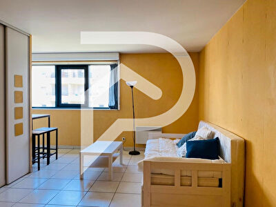 STUDIO MEUBLÉ 28m2 - Marseille 13005