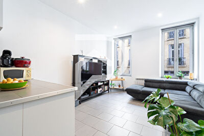 Charmant T2 avec bureau/dressing de 44 m2 à Marseille 7