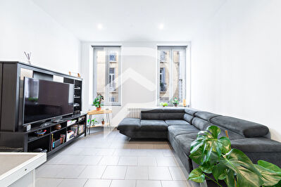 Charmant T2 avec bureau/dressing de 44 m2 à Marseille 7