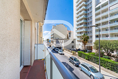 Beau STUDIO Les Catalans Marseille 13007 1 pièce(s) 30 m2 ideal investissement
