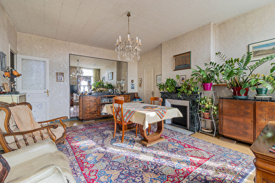 A VENDRE  APPARTEMENT DE 141 m2 - MARSEILLE - CENTRE 13001