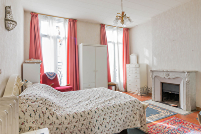 A VENDRE  APPARTEMENT DE 141 m2 - MARSEILLE - CENTRE 13001