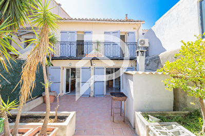 Maison 3 pièce(s) 85,66 m2 sur 190 m2 de terrain - 13005 Marseille