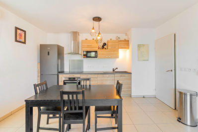 A VENDRE - 13010 Marseille - Appartement T3 60m2 -  grande terrasse