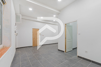 Appartement Habitation / Professionnel  36 m2 - 13006