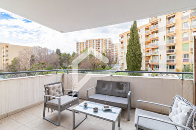 Joli appartement avec terrasse idéal 1er achat ou investisseur à Marseille 13012