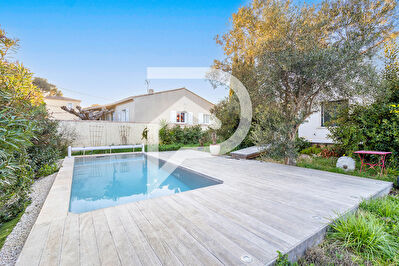 Maison Le Rove 5 pièces 105 m2 avec piscine sur 800m2 terrain