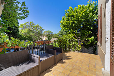 Maison 7 pièces sur 800m2 parcelle 13015 Marseille