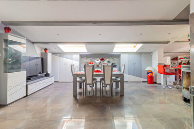 SAINT PIERRE MAISON TYPE 4  EXTERIEUR ET GARAGE MARSEILLE 13005