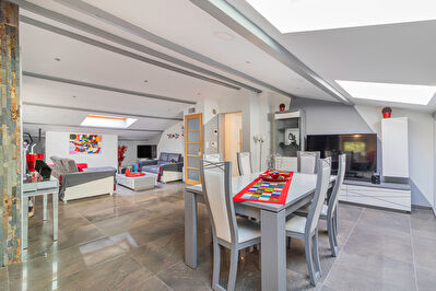 SAINT PIERRE MAISON TYPE 4  EXTERIEUR ET GARAGE MARSEILLE 13005