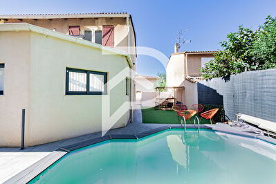 Maison 5 Pièces 120m2  Piscine - MARSEILLE 13010