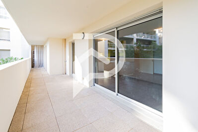 Appartement Marseille 4 pièce(s) 86.83 m2 MAJOR-JOLIETTE