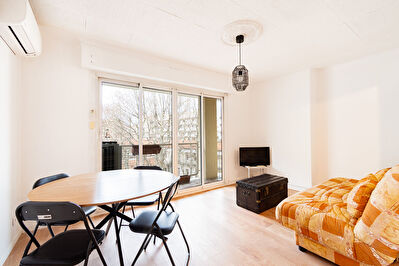 Appartement Marseille 4 pièces 64.43 m2 MEUBLÉ