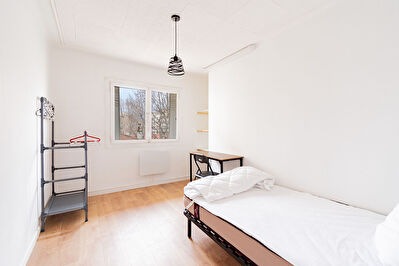 Appartement Marseille 4 pièces 64.43 m2 MEUBLÉ