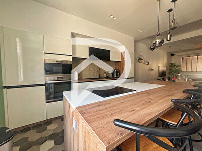 Maison Charleval 8 pièce(s) 185 m2