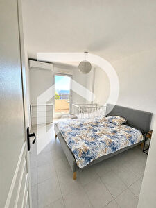Appartement T3 lumineux avec vue mer,terrasse et box.