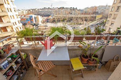 Appartement  T4 130m2 Marseille 5 Avenues