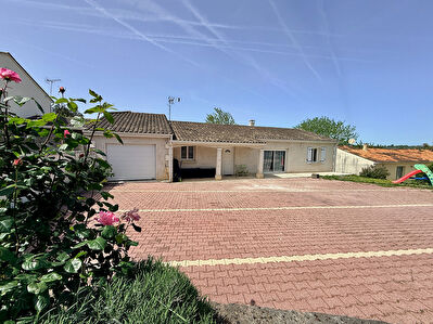 Maison Magnac Sur Touvre 6 pièce(s) 132 m2