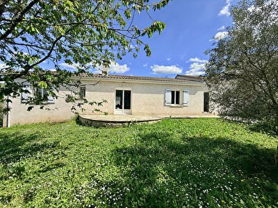 Maison Magnac Sur Touvre 6 pièce(s) 132 m2