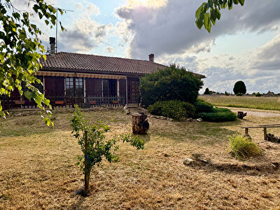Maison Xambes 5 pièce(s) + Hangar 170 m²