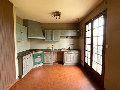 Maison Xambes 5 pièce(s) + Hangar 170 m²