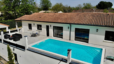 Maison Trois Palis 6 pièce(s) 146 m2