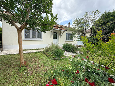 Maison de 122 m2 à Linars 6 pièce(s)