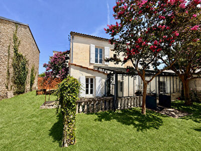 Maison Soyaux 8 pièce(s) 155 m2