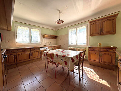 Maison Bagnols sur Cèze - 4 chambres - 173 m² +  94 m² dépendances + Piscine