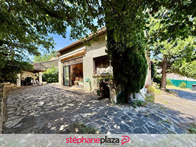Maison Bagnols sur Cèze - 8 pièces + Garage 156 m²